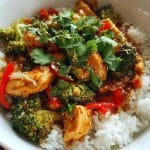 chinesische hahnchenpfanne mit reis einfach zubereiten